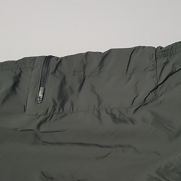 Columbia Omni Shade Men Size 34 Green Cargo Shorts Nylon Sun Protection 12" - Picture 4 of 6